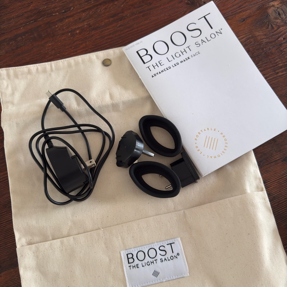 The Light Salon, Boost LED Mask - Picture 3 of 7